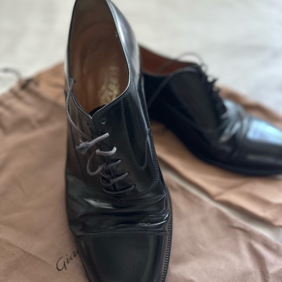 Salvatore Ferragamo leather derby shoes - Picture 4 of 4